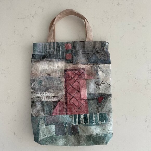 Hand Crafted Abstract/Floral Fabric Tote Bag w Nylon Handles Multi Color Sz OS - Picture 1 of 7